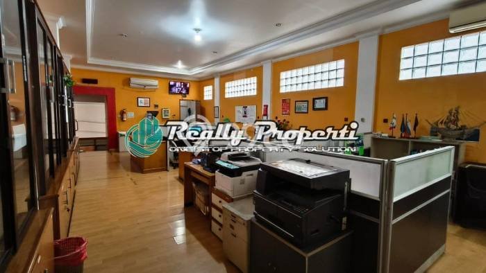 Kantor Bagus LT 445m2 LB 727m2 Dijual di Jatinegara Jakarta Timur Kantor Bagus LT 445m2 LB 727m2 Dijual di Jatinegara Jakarta Timur