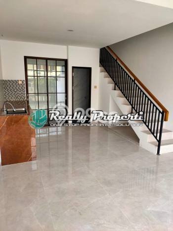 Dijual Rumah Eksklusif 3 KT di Pondok Kelapa, Jakarta Timur Dijual Rumah Eksklusif 3 KT di Pondok Kelapa, Jakarta Timur