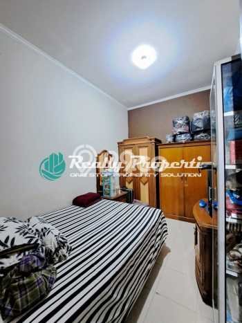 Rumah Modern 3 KT di Cikunir Bekasi Semi Furnished Rumah Modern 3 KT di Cikunir Bekasi Semi Furnished