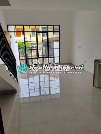 Dijual Rumah Eksklusif 3 KT di Pondok Kelapa, Jakarta Timur Dijual Rumah Eksklusif 3 KT di Pondok Kelapa, Jakarta Timur