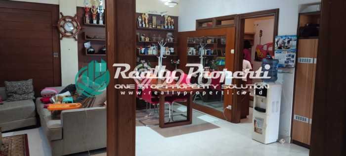 Rumah Minimalis 4 KT di Jatibening Bekasi Semi Furnished Rumah Minimalis 4 KT di Jatibening Bekasi Semi Furnished