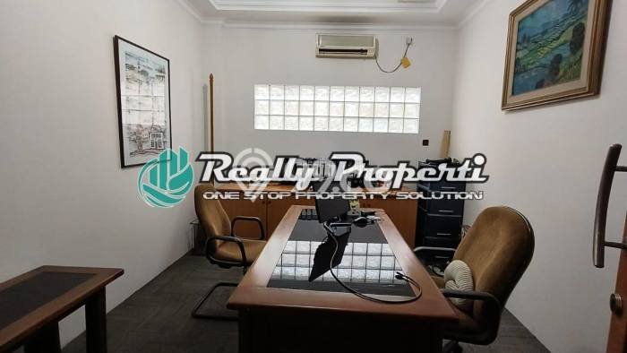 Kantor Bagus LT 445m2 LB 727m2 Dijual di Jatinegara Jakarta Timur Kantor Bagus LT 445m2 LB 727m2 Dijual di Jatinegara Jakarta Timur