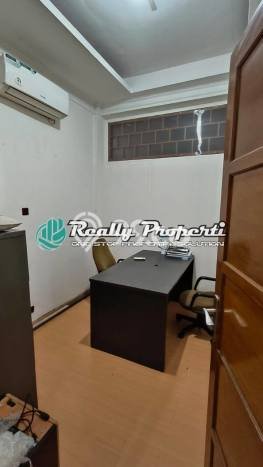 Kantor Bagus LT 445m2 LB 727m2 Dijual di Jatinegara Jakarta Timur Kantor Bagus LT 445m2 LB 727m2 Dijual di Jatinegara Jakarta Timur