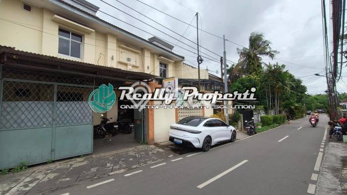 Ready to Use! Premium House LT 407m2 Desain Elegan di Pondok Bambu Ready to Use! Premium House LT 407m2 Desain Elegan di Pondok Bambu