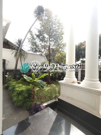 For Sale! Premium House LT 385m2 Desain Modern di Bambu Apus For Sale! Premium House LT 385m2 Desain Modern di Bambu Apus