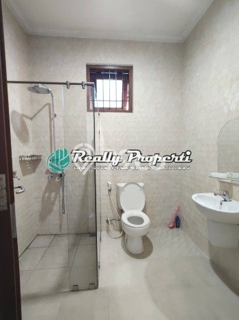 For Sale! Premium House LT 385m2 Desain Modern di Bambu Apus For Sale! Premium House LT 385m2 Desain Modern di Bambu Apus