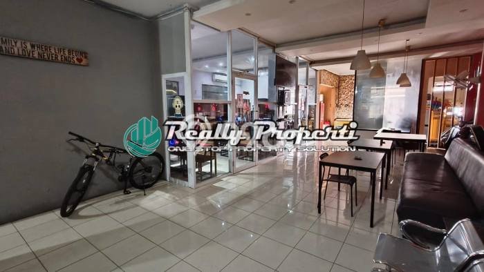Ready to Use! Premium House LT 407m2 Desain Elegan di Pondok Bambu Ready to Use! Premium House LT 407m2 Desain Elegan di Pondok Bambu