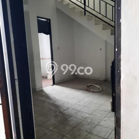 Disewakan Ruko di Kawasan Ramai Saharjo Luas 180m2 Disewakan Ruko di Kawasan Ramai Saharjo Luas 180m2