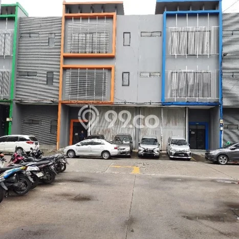 Disewakan Ruko di Kawasan Ramai Saharjo Luas 180m2 Disewakan Ruko di Kawasan Ramai Saharjo Luas 180m2