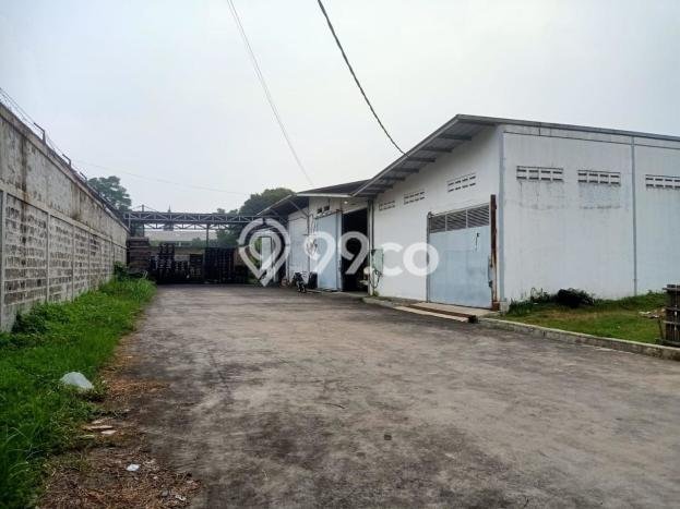 Gudang Dijual di Bandung LT 2200m2 & LB 800m2 Lokasi Terbaik! Gudang Dijual di Bandung LT 2200m2 & LB 800m2 Lokasi Terbaik!
