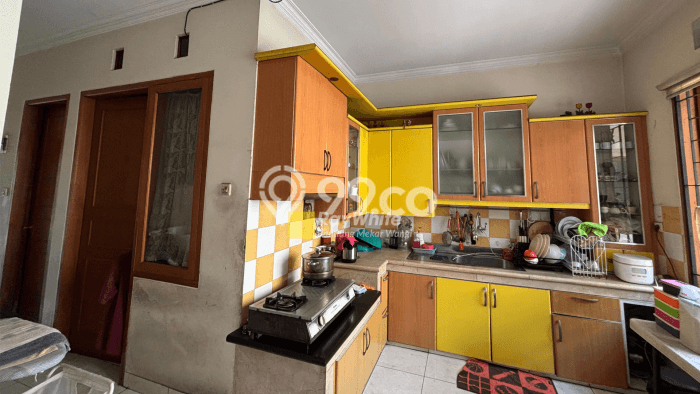 Rumah Elit Modern Tanpa Renovasi di Mekar Wangi Bandung Rumah Elit Modern Tanpa Renovasi di Mekar Wangi Bandung