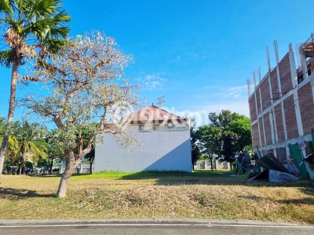 Tanah Strategis Kawasan Pakuwon Indah, Luas 594m2m², Akses Pakuwon Indah, Surabaya, Surabaya Tanah Strategis Kawasan Pakuwon Indah, Luas 594m2m², Akses Pakuwon Indah, Surabaya, Surabaya