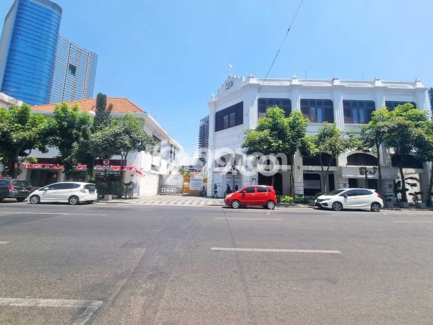 Komersial Dijual di Surabaya LT 3180m2 & LB 1000m2 Lokasi Terbaik! Komersial Dijual di Surabaya LT 3180m2 & LB 1000m2 Lokasi Terbaik!