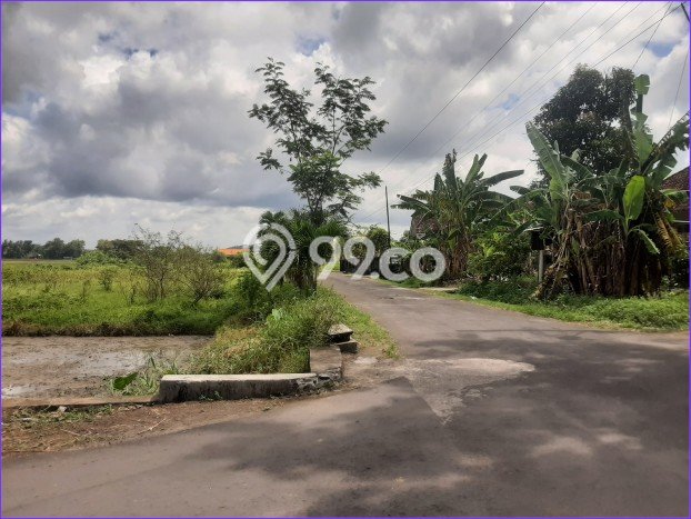 Tanah di Godean, Luas 130m², Lokasi Potensial, Kawasan Nyaman, Kontur Datar Tanah di Godean, Luas 130m², Lokasi Potensial, Kawasan Nyaman, Kontur Datar