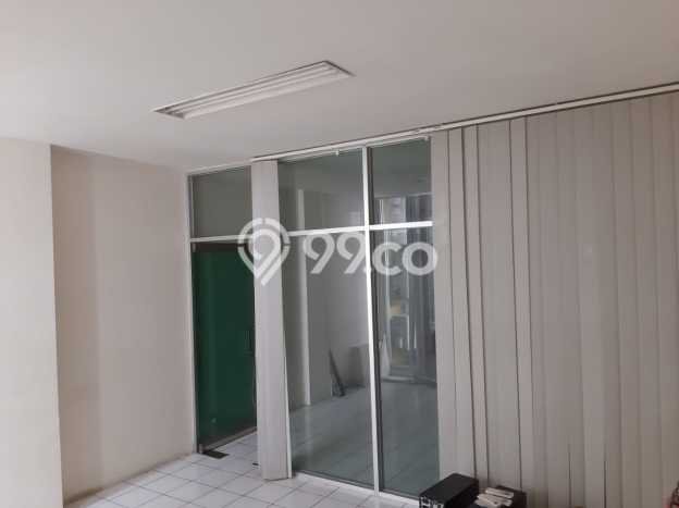 Ruko untuk Disewa di Pusat Jakarta Barat Luas Bangunan 1080m2 Ruko untuk Disewa di Pusat Jakarta Barat Luas Bangunan 1080m2