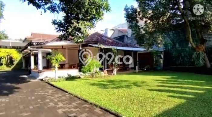 Rumah Strategis Sukajadi, Bandung, LT 1061m2m² LB 407m2m² Rumah Strategis Sukajadi, Bandung, LT 1061m2m² LB 407m2m²