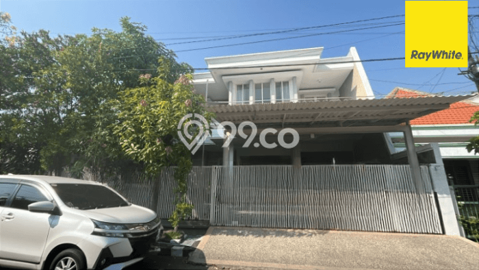 Rumah Elit Modern Tanpa Renovasi di Manyar Surabaya Rumah Elit Modern Tanpa Renovasi di Manyar Surabaya
