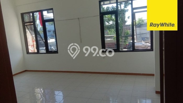 Ruko For Rent di Sukomanunggal, Luas 300m2m², Lokasi Premium, Ready Operasi Ruko For Rent di Sukomanunggal, Luas 300m2m², Lokasi Premium, Ready Operasi