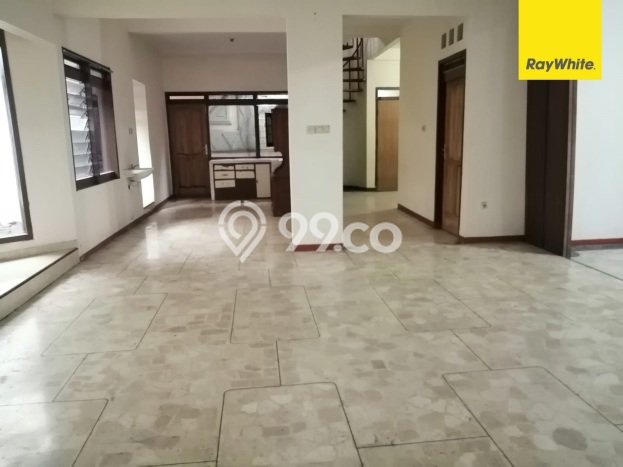 DIJUAL CEPAT! Rumah Modern di , Surabaya, LT 301m2m² Bangunan 225m2m² Bisa Nego! DIJUAL CEPAT! Rumah Modern di , Surabaya, LT 301m2m² Bangunan 225m2m² Bisa Nego!