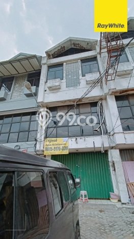 KAWASAN BISNIS! Ruko Kawasan , Luas 172m2m², Lokasi Strategis KAWASAN BISNIS! Ruko Kawasan , Luas 172m2m², Lokasi Strategis
