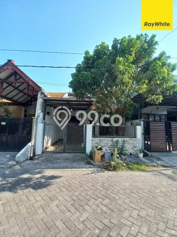 Rumah di , Surabaya, LT 126m2m² LB 130m2m² Rumah di , Surabaya, LT 126m2m² LB 130m2m²