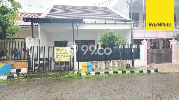 FEATURED! Rumah di , 3 KT, Area Premium, Luas 162m2m² Bangunan 117m2m² FEATURED! Rumah di , 3 KT, Area Premium, Luas 162m2m² Bangunan 117m2m²