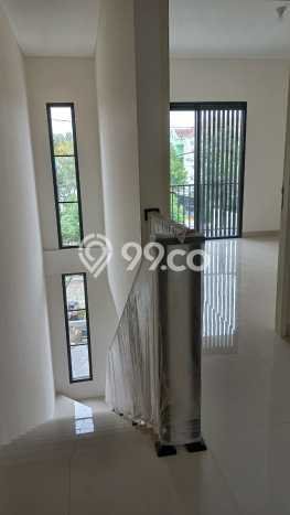 Dijual Rumah Strategis Bagus Punya 3 KT di Rungkut Surabaya SHM Dijual Rumah Strategis Bagus Punya 3 KT di Rungkut Surabaya SHM