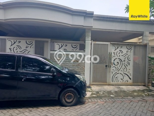 Dijual Cepat Rumah Bagus Siap Huni LB 175m2 di Tandes, Surabaya Dijual Cepat Rumah Bagus Siap Huni LB 175m2 di Tandes, Surabaya