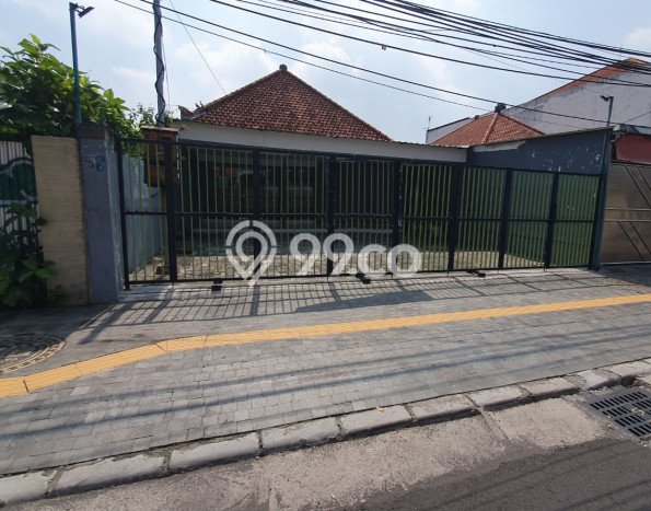 Rumah Nyaman area Tegalsari, 1 KT, Lingkungan Strategis, LT 236m2m² LB 200m2m² Rumah Nyaman area Tegalsari, 1 KT, Lingkungan Strategis, LT 236m2m² LB 200m2m²