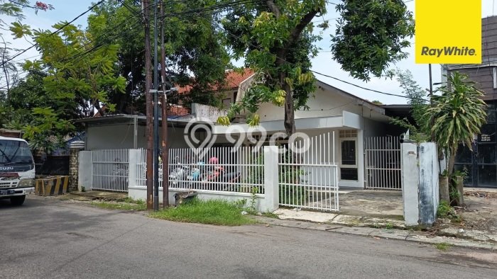 Disewakan! Rumah 3 Kamar Tidur &
2 Kamar Mandi di Jemursari, Surabaya Disewakan! Rumah 3 Kamar Tidur &
2 Kamar Mandi di Jemursari, Surabaya