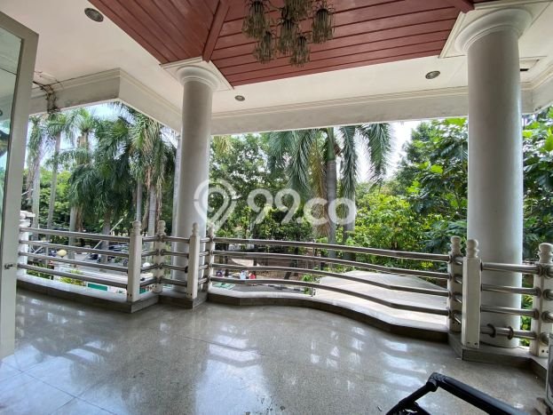 Rumah Premium LT 300m² / LB 500m² di Kompleks Cluster Kebayoran Lama, Jakarta Selatan Rumah Premium LT 300m² / LB 500m² di Kompleks Cluster Kebayoran Lama, Jakarta Selatan