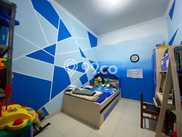 Rumah Mewah LB 300m2 Siap Pakai Desain Elegan di Pondok Cabe, Tangerang Rumah Mewah LB 300m2 Siap Pakai Desain Elegan di Pondok Cabe, Tangerang