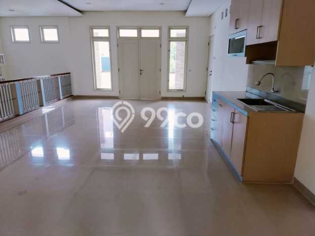 PROPERTI PILIHAN! Rumah Asri area Lebak Bulus, LT 376m² LB 300m² PROPERTI PILIHAN! Rumah Asri area Lebak Bulus, LT 376m² LB 300m²