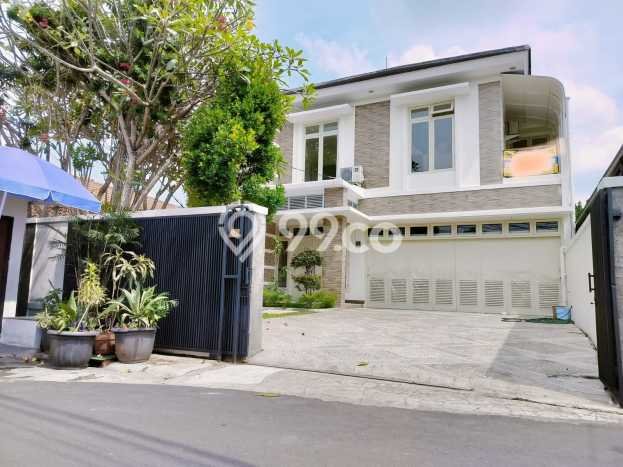 PROPERTI PILIHAN! Rumah Asri area Lebak Bulus, LT 376m² LB 300m² PROPERTI PILIHAN! Rumah Asri area Lebak Bulus, LT 376m² LB 300m²