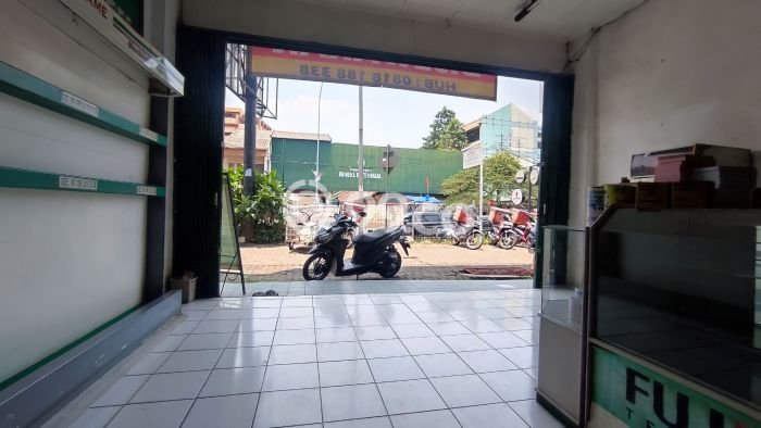 KEUNTUNGAN BERLIPAT! Ruko di Pondok Cabe, Luas 280m², Area Komersial KEUNTUNGAN BERLIPAT! Ruko di Pondok Cabe, Luas 280m², Area Komersial
