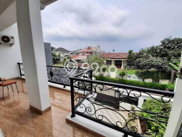 For Sale! Luxury House LT 247m2 Desain Elegan di Cirendeu For Sale! Luxury House LT 247m2 Desain Elegan di Cirendeu