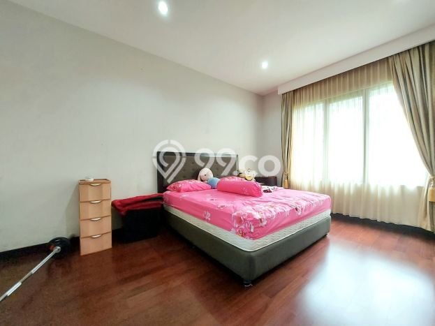 Hunian Elit LB 225m2 Siap Pakai Desain Elegan di Pondok Labu, Jakarta Selatan Hunian Elit LB 225m2 Siap Pakai Desain Elegan di Pondok Labu, Jakarta Selatan