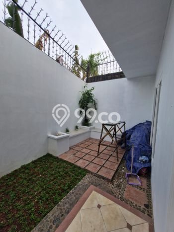 Jual Rumah Strategis Bagus Punya 3 KT di Cinere Depok SHM Jual Rumah Strategis Bagus Punya 3 KT di Cinere Depok SHM