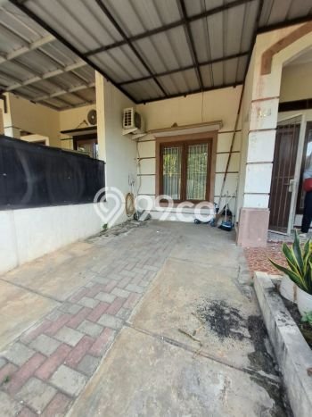 Hunian Nyaman Asri 2 KT Siap Pakai di Tanah Baru Depok Hunian Nyaman Asri 2 KT Siap Pakai di Tanah Baru Depok
