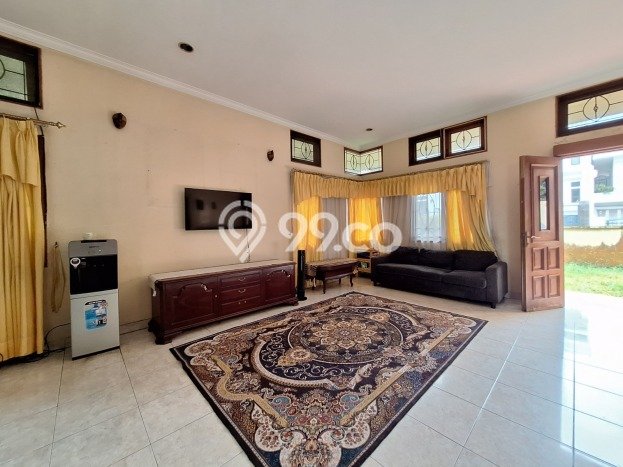 Rumah Mewah Siap Huni LT 500m2 di Ciputat Timur, Tangerang Selatan Rumah Mewah Siap Huni LT 500m2 di Ciputat Timur, Tangerang Selatan