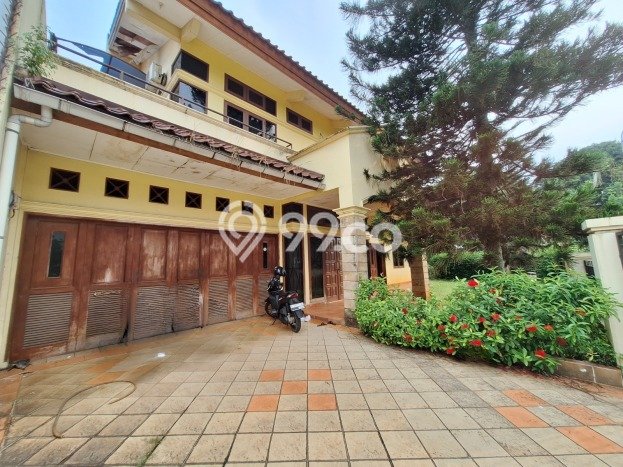 Rumah Mewah Siap Huni LT 500m2 di Ciputat Timur, Tangerang Selatan Rumah Mewah Siap Huni LT 500m2 di Ciputat Timur, Tangerang Selatan