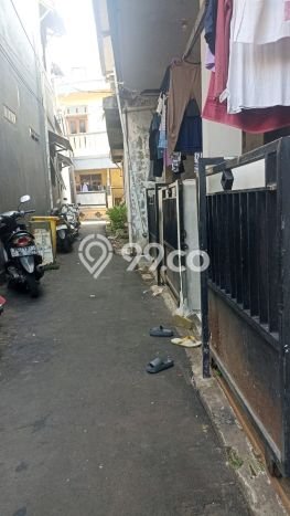 Dijual Rumah Modern 7 KT di Cijantung, Jakarta Timur Dijual Rumah Modern 7 KT di Cijantung, Jakarta Timur