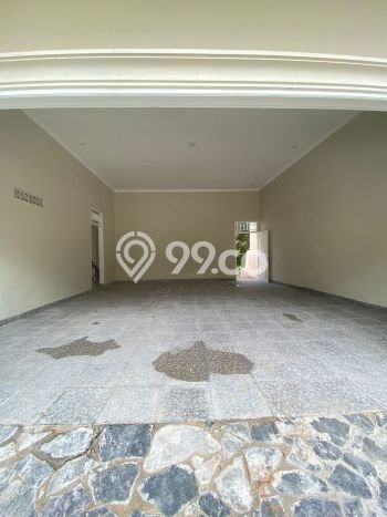Rumah Elit Modern Tanpa Renovasi di Lebak Bulus Jakarta Selatan Rumah Elit Modern Tanpa Renovasi di Lebak Bulus Jakarta Selatan