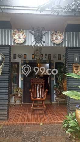 Rumah Modern 5 KT di Cisalak Depok Semi Furnished Rumah Modern 5 KT di Cisalak Depok Semi Furnished