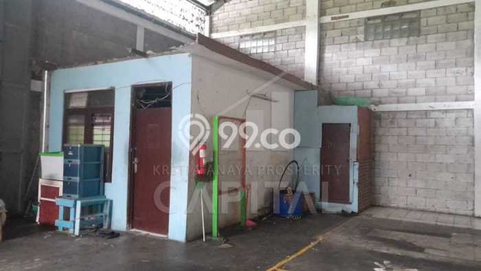 Gudang Disewa di Bandung dengan LB 850m2 Area Komersial Ramai Gudang Disewa di Bandung dengan LB 850m2 Area Komersial Ramai