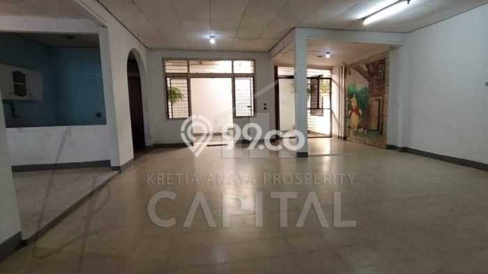 FOR RENT! Gudang di Holis Cigondewah Cocok untuk Bisnis 300m2 FOR RENT! Gudang di Holis Cigondewah Cocok untuk Bisnis 300m2