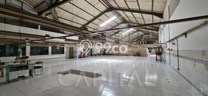 Gudang di Cijerah, Luas 600m2m², Disewakan, Area Komersial, Siap Untuk Dihuni Gudang di Cijerah, Luas 600m2m², Disewakan, Area Komersial, Siap Untuk Dihuni