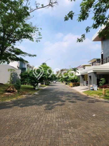 Rumah Elit Modern Tanpa Renovasi di BSD Foresta Tangerang Rumah Elit Modern Tanpa Renovasi di BSD Foresta Tangerang