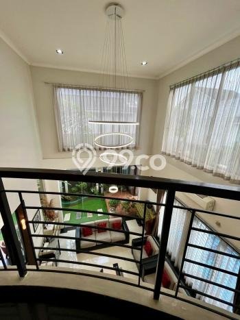Rumah Mewah LB 450m2 Siap Pakai Desain Elegan di BSD The Green, Tangerang Rumah Mewah LB 450m2 Siap Pakai Desain Elegan di BSD The Green, Tangerang