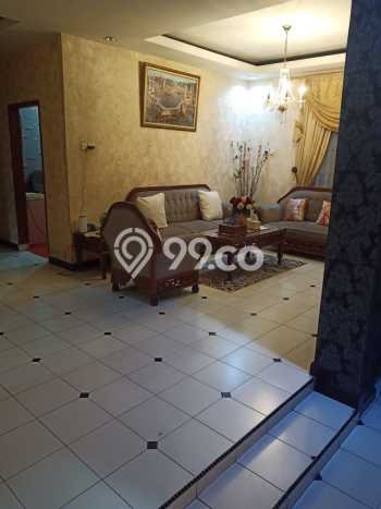 Ready to Use! Premium House LT 248m2 Desain Modern di BSD Ready to Use! Premium House LT 248m2 Desain Modern di BSD